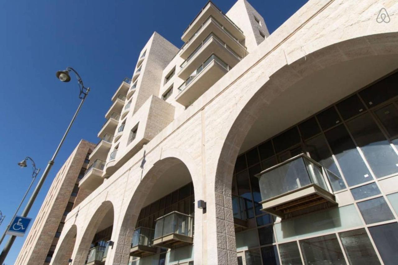 Exclusive Two-Bedroom Apartment With Parking Jerusalem Exterior photo